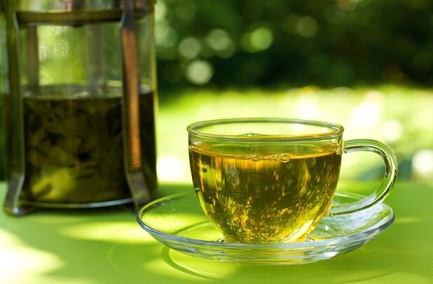 Green tea is the basis of one of the options for water diet